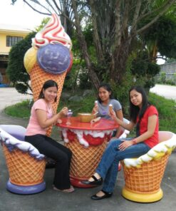 Alternative view of STRAWBERRY - ICE CREAM TABLE JR 130019